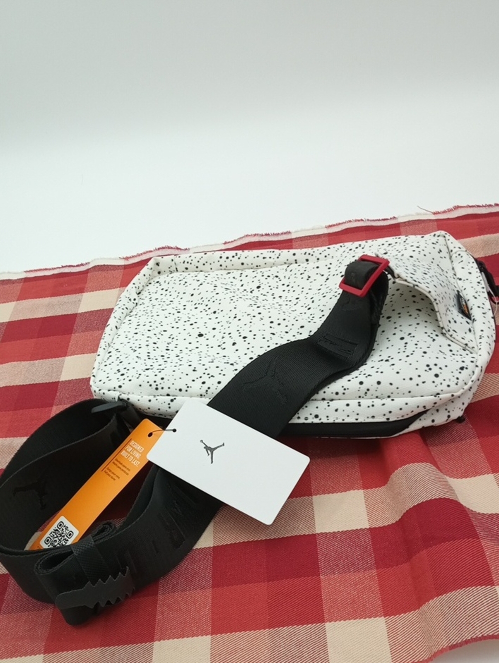 Jordan Crossbody Sling Bag NWT - Picture 3 of 6